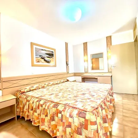 Apartman With Pool,freewifi In *