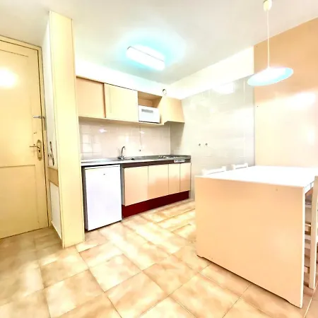With Pool,freewifi In Apartamento *