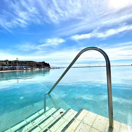 With Pool,freewifi In Apartament