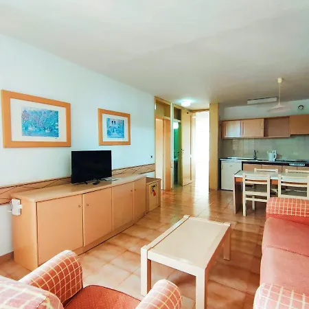 Apartament With Pool,freewifi In