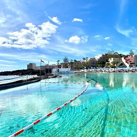 With Pool,freewifi In Apartament Costa Del Silencio