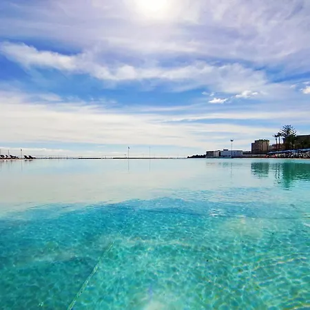 With Pool,freewifi In Apartament *