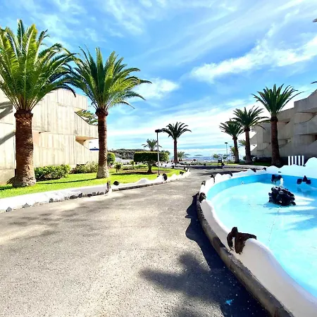 Apartament With Pool,freewifi In *